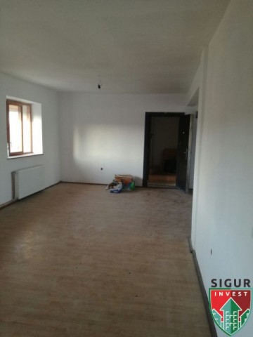 apartament-de-vanzare-cu-4-camere-nou-decomandat-in-cisnadie-1